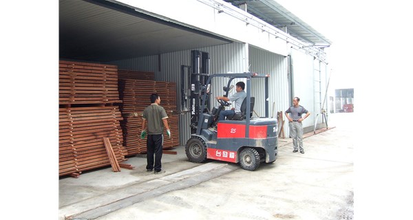 购买木材烘干机时如何判断其售后服务质量？